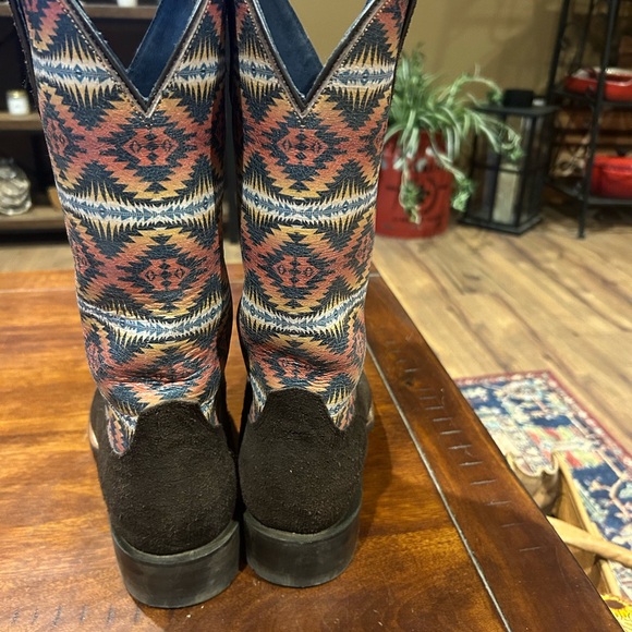 Ariat Pendleton Brown Leather Western Boots with Coral Navy & Cream Aztec Shaft - Picture 3 of 7
